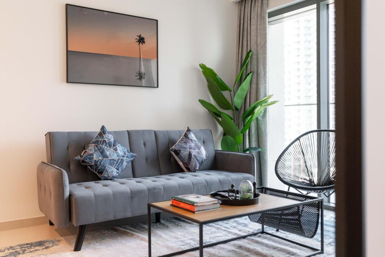 Ultimate / 5 Min Walk From Mall / Brand New / Downtown * Dubai