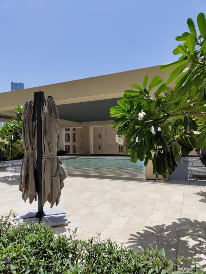 अपार्टमेंट Ultimate / 5 Min Walk From Mall / Brand New / Downtown *